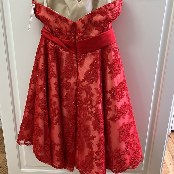 Corset/bustier red dress - Picture 2 of 5